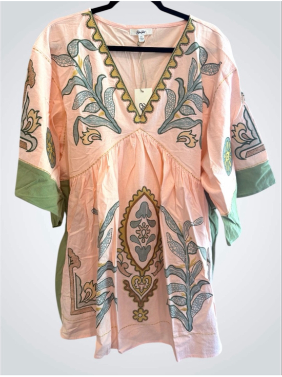 Blue Velvet Dresses & Skirts - Blue Velvet Cotton/Linen Blend Embroidered Mini Dress in Salmon/Sage Size S/M
